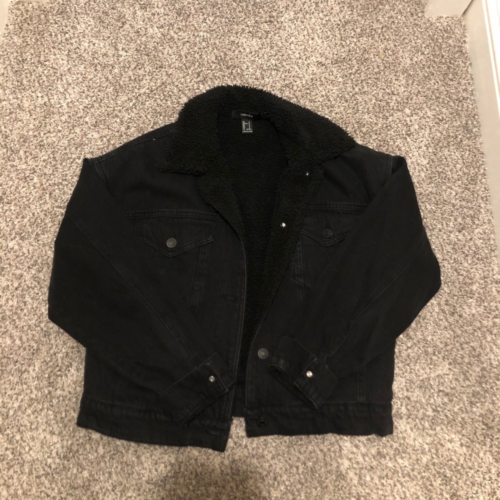 super cute jean jacket !